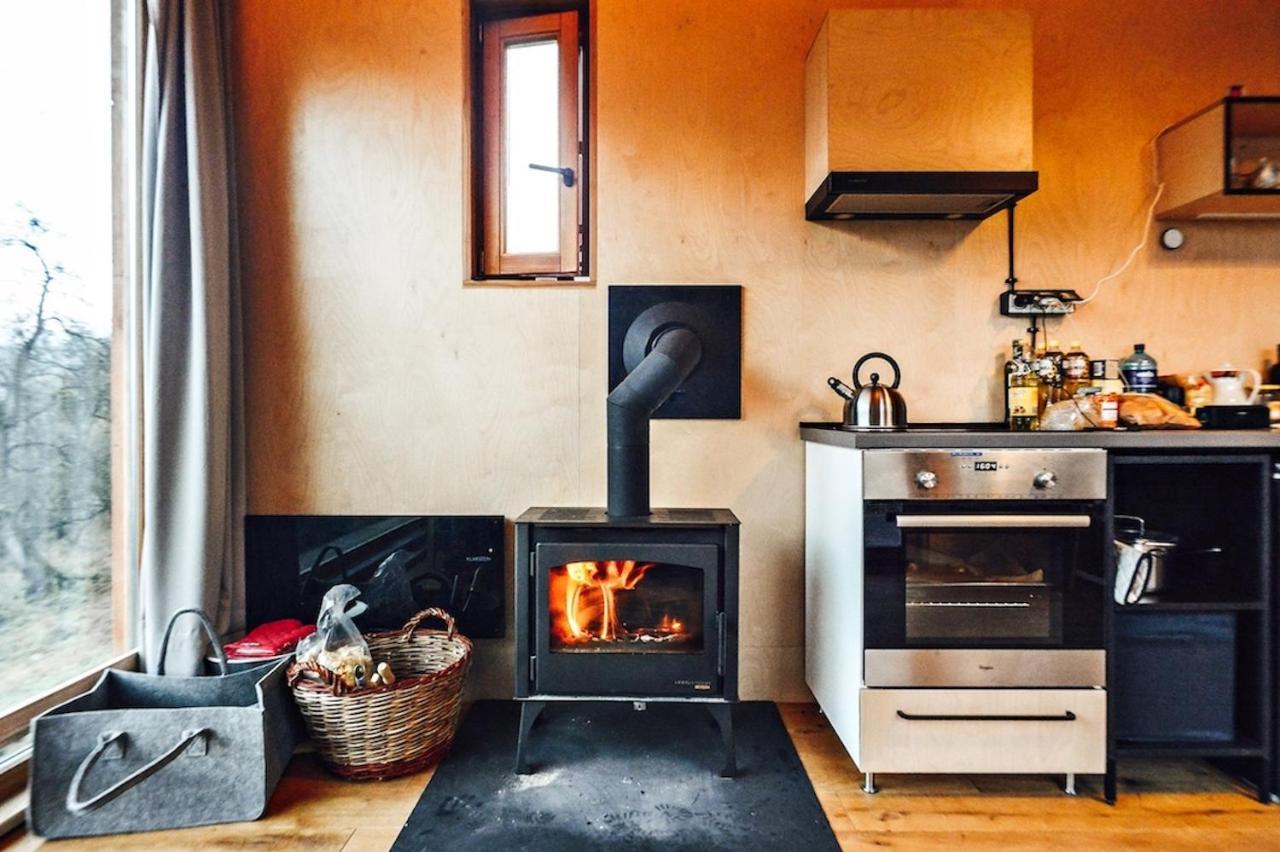 Tri Domky - Tiny Houses Depoltice Buitenkant foto
