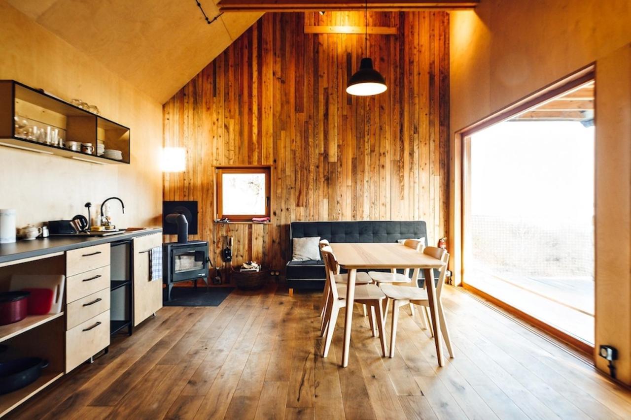 Tri Domky - Tiny Houses Depoltice Buitenkant foto