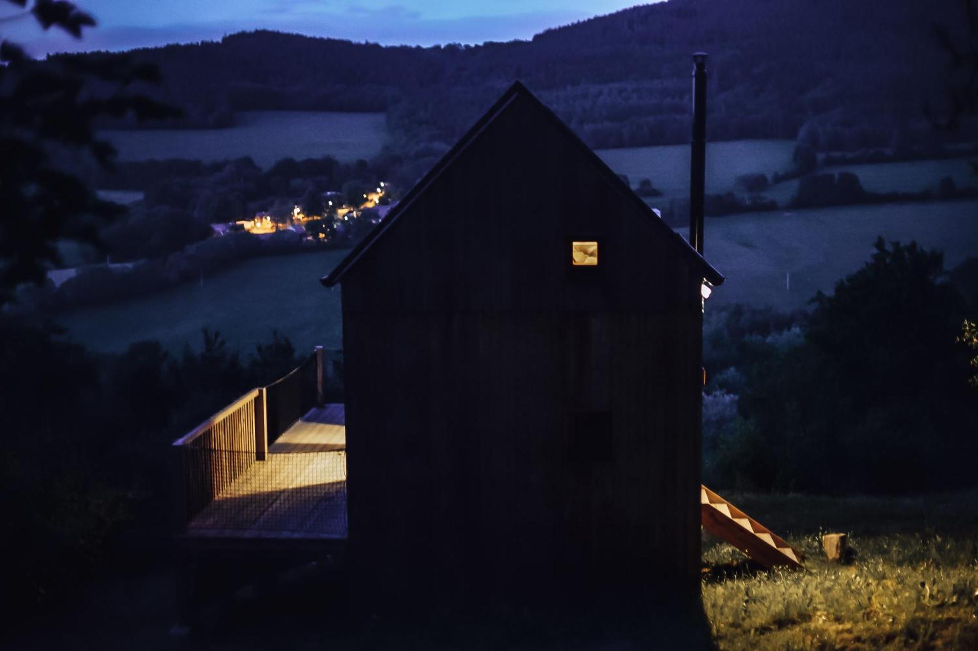 Tri Domky - Tiny Houses Depoltice Buitenkant foto