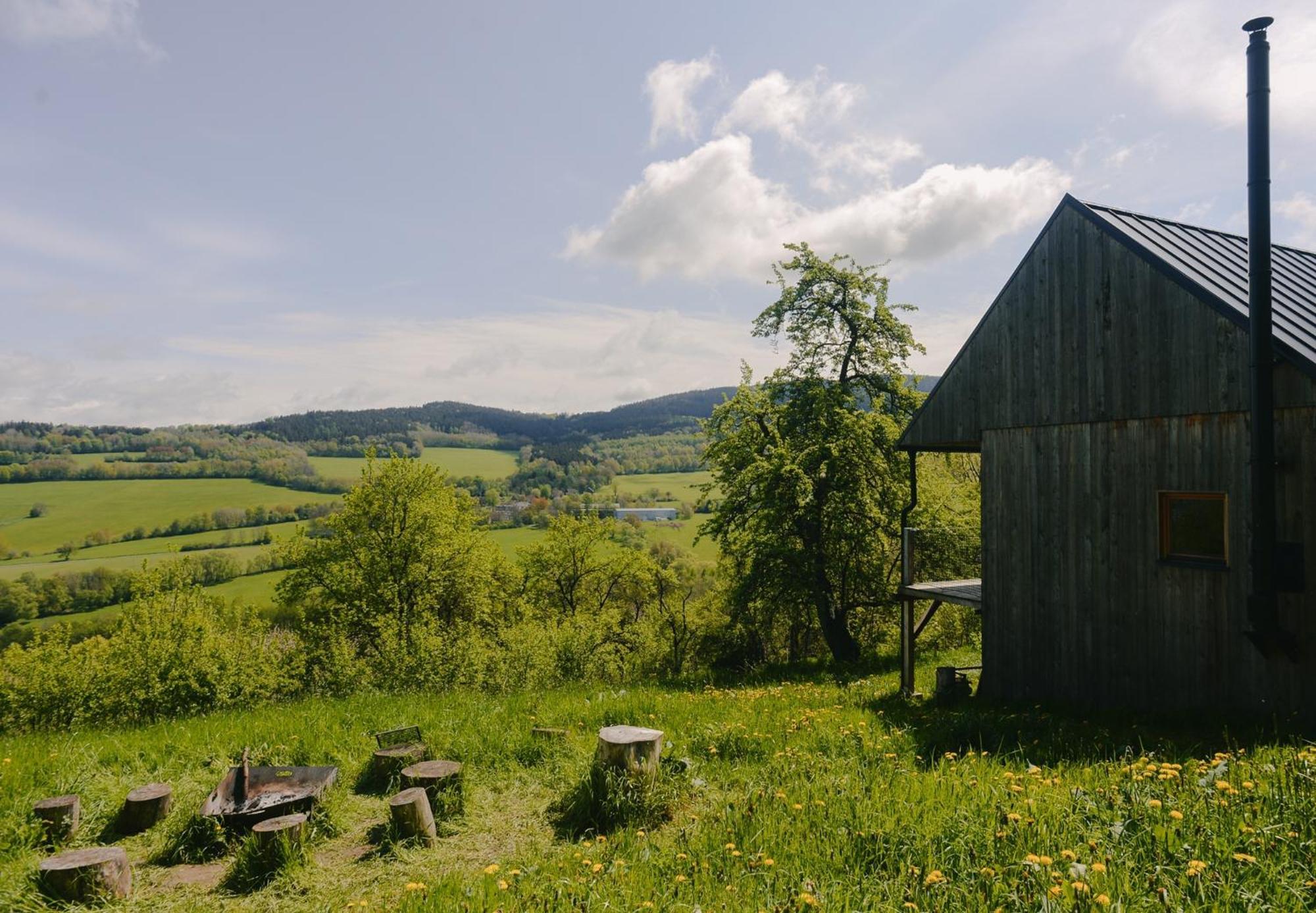 Tri Domky - Tiny Houses Depoltice Buitenkant foto